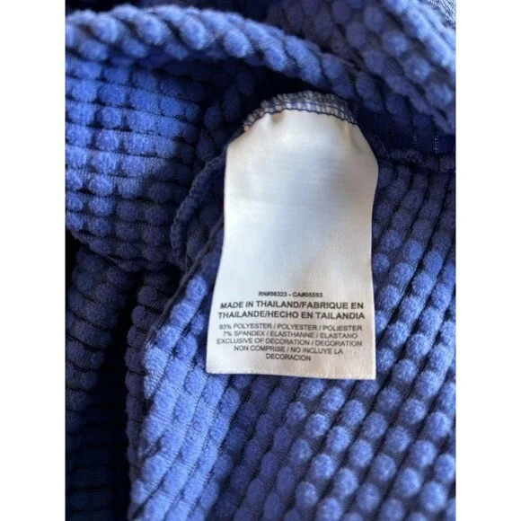 NIKE Blue Therma Reflective Long Sleeve Zip Pocket Running Top Women’s Medium - Picture 7 of 9